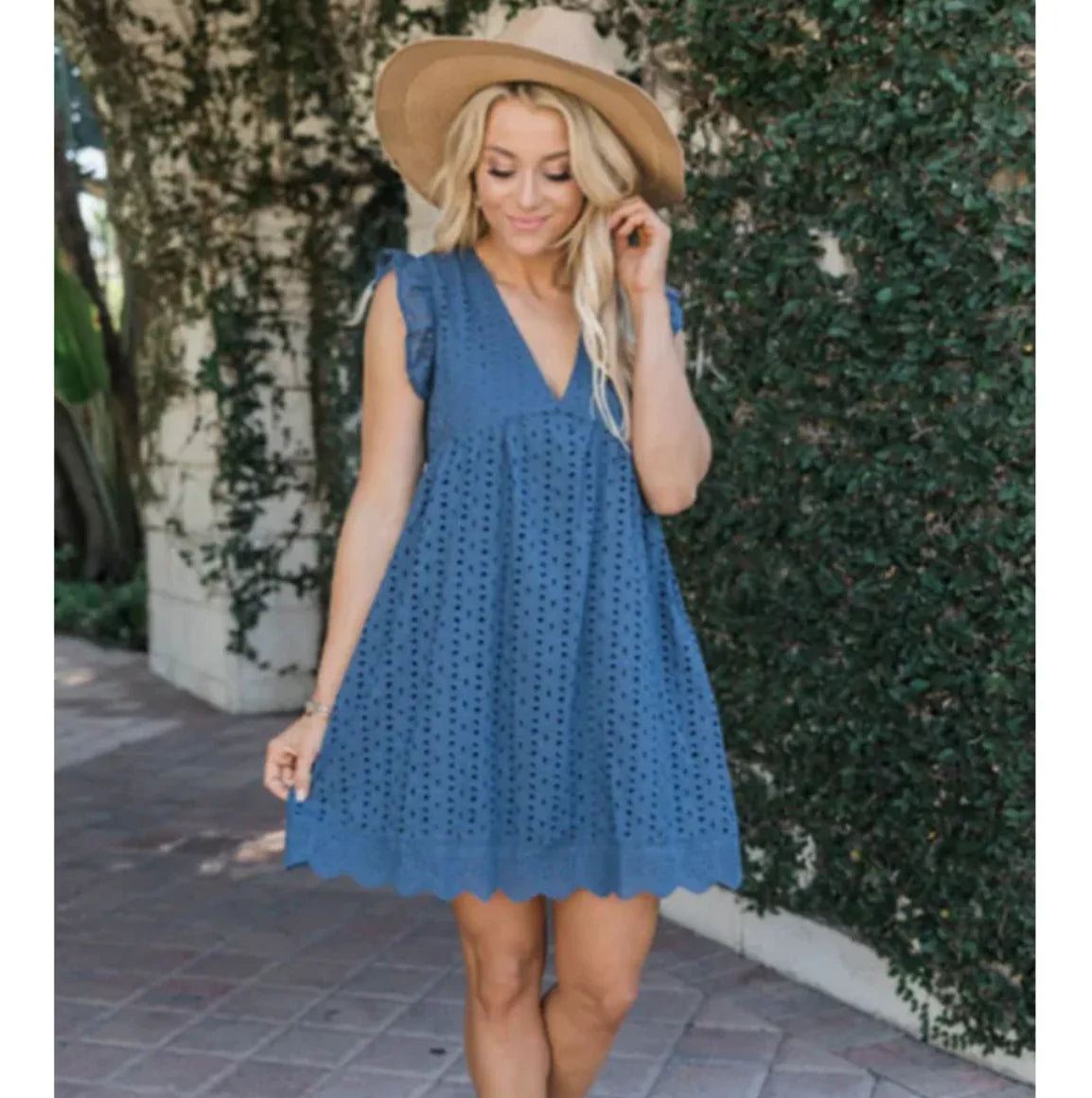 Elegant V-Lace Dress